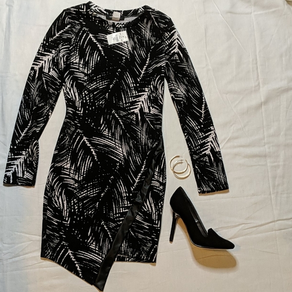 Patterned mini dress - Picture 2 of 5